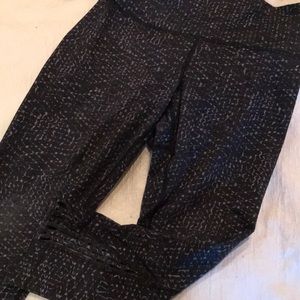 Lululemon crop pants size 10